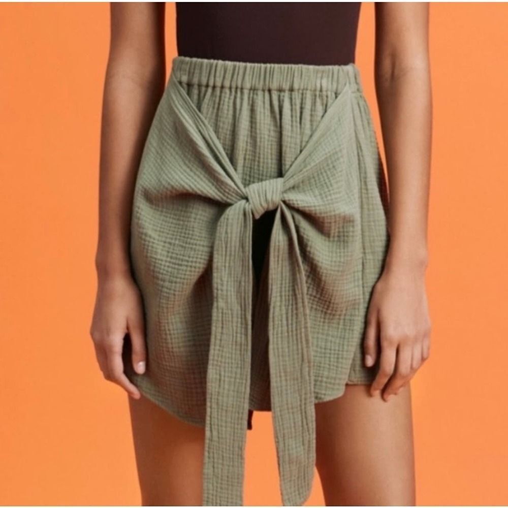 Zara EUC Wrap Up Knotted ButterySoft Material Olive Khaki Green Mini Skirt XS